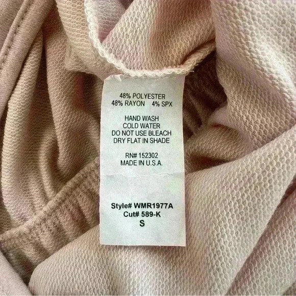 Wasabi + Mint Women’s Light Pink Short Romper Size Small - Picture 10 of 10